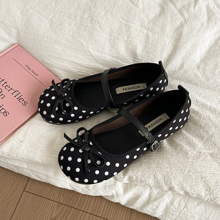 Women's Ballet Flats with Decorative Bow and Polka Dot Pattern