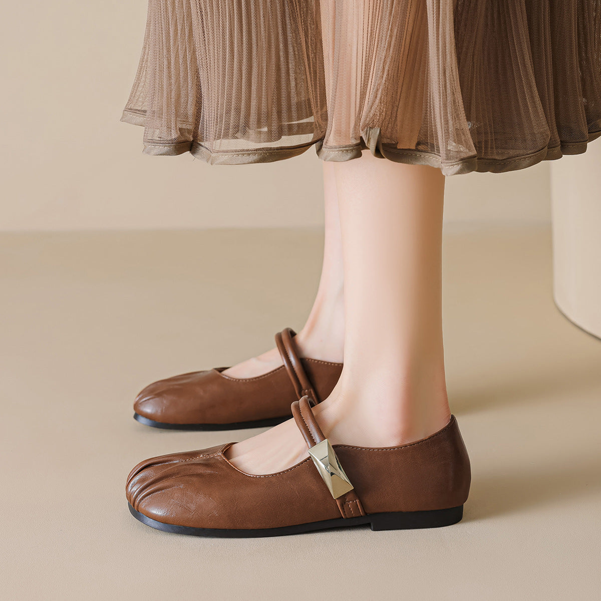 Women's Ballet Flats with Decorative Strap