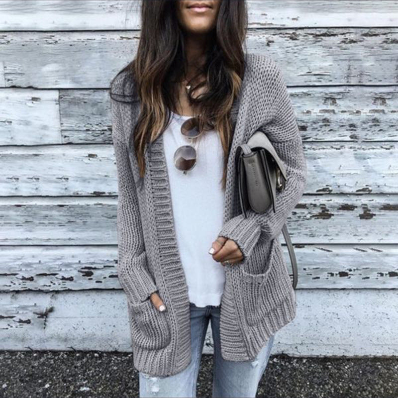 Women's Chunky Knit Cardigan with Casual Fit and Pockets