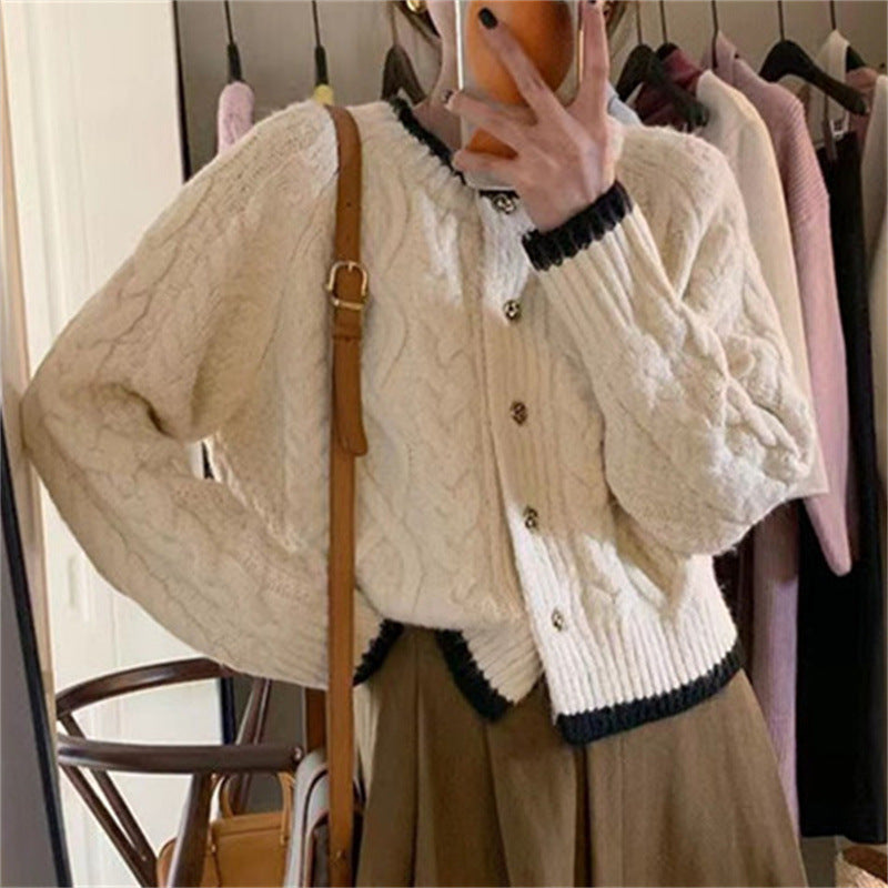 Women's Cozy Cardigan with Cable Knit Pattern