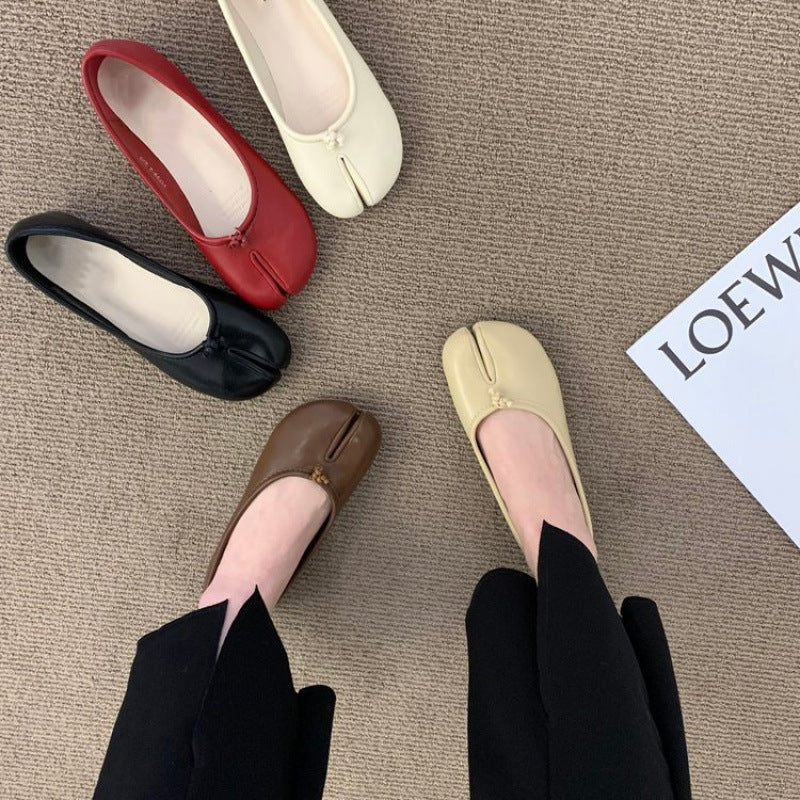 Women's Ballet Flats with Slit Details and Comfortable Insole