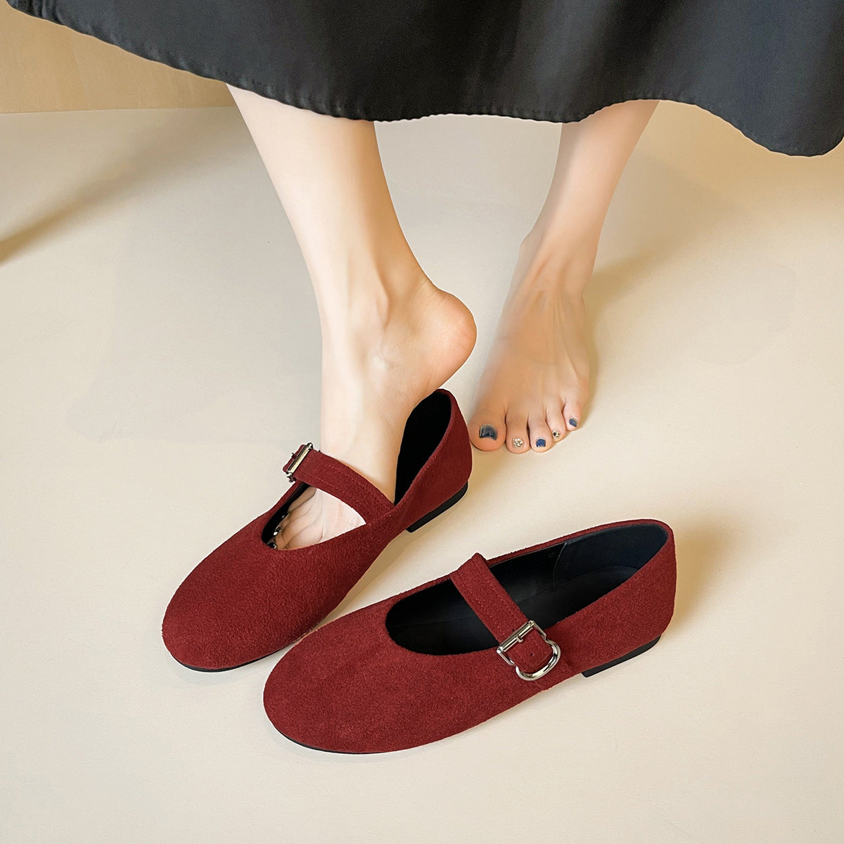 Women's Ballet Flats with Elegant Strap and Buckle Detail