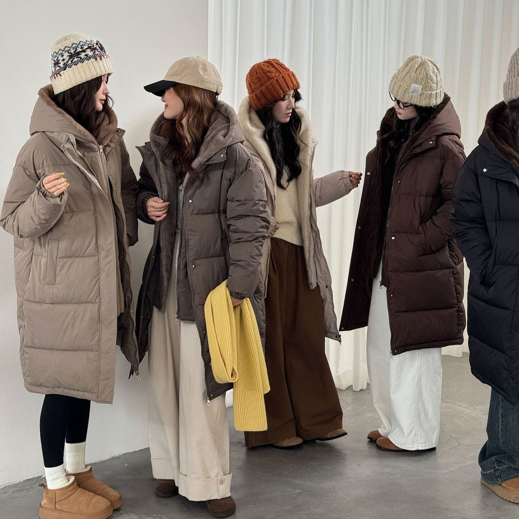 Women's Elegant Lined Winter Parka with Plush Collar