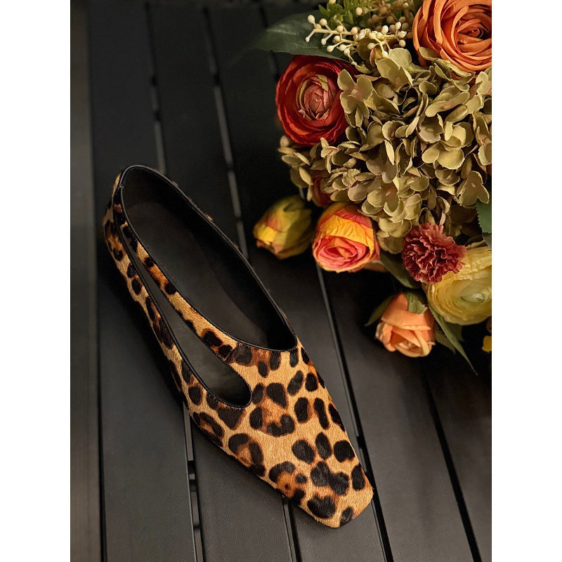 Women's Ballet Flats with Elegant Animal Print and Smooth Inner Padding