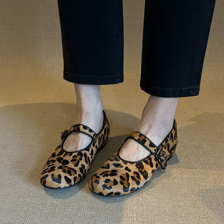 Women's Ballet Flats with Strap and Suede-Look Finish