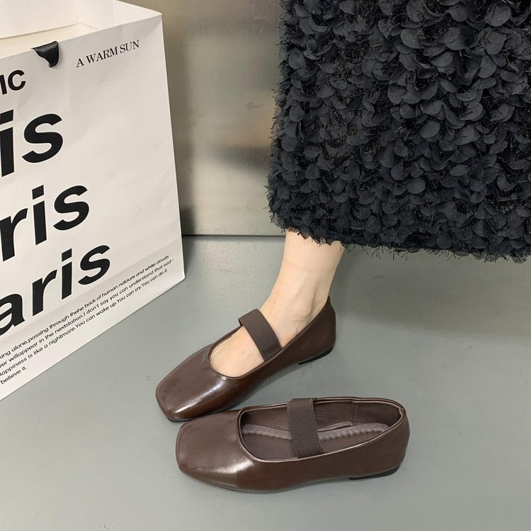 Women's Ballet Flats with Elastic Strap and Elegant Design