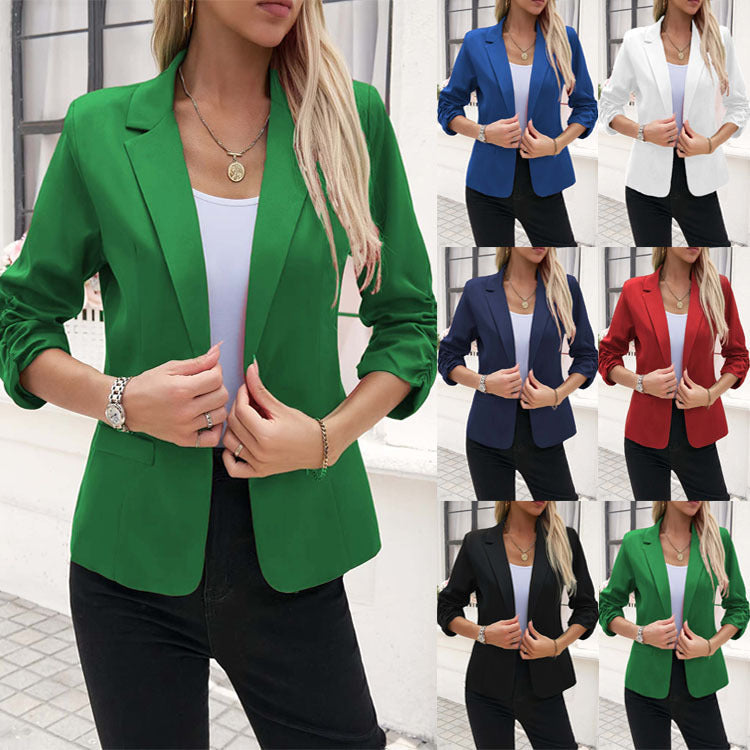 Elegant Blazer with Casual Sleeves and Modern Cut