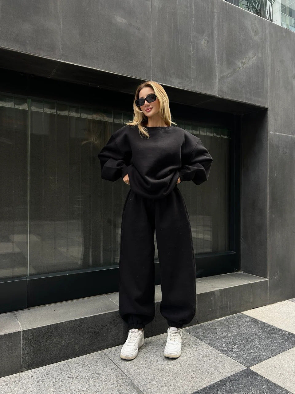 Women's Comfortable and Fashionable Oversized Loungewear Set with Drawstring and Elastic Cuffs