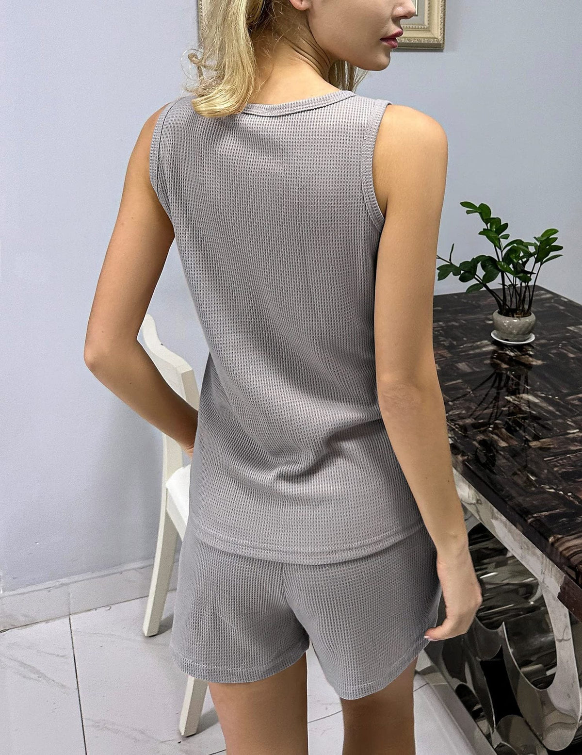 Women's High-Quality Sporty Short Set with Breathable Waffle Texture