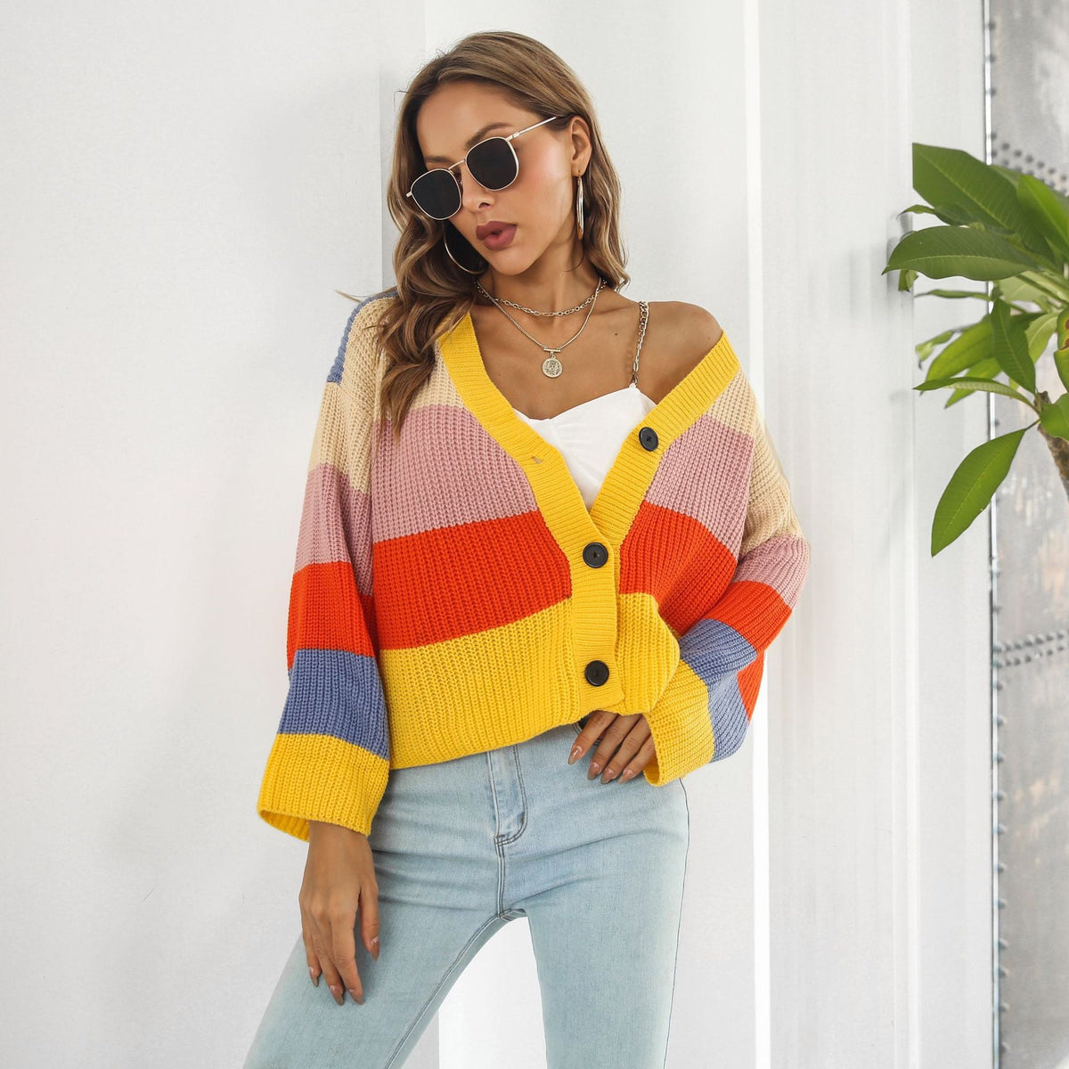 Women's Chunky Knit Cardigan with Button Details and Fashionable Color Play