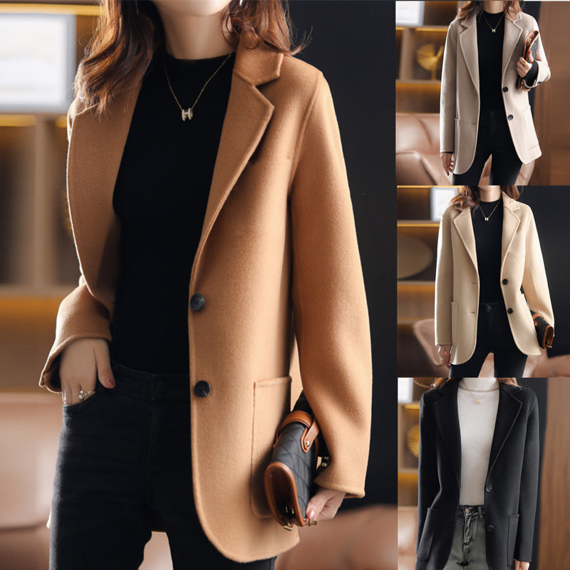 Women's Elegant Wool Blazer with Classic Lapels and Structured Fit