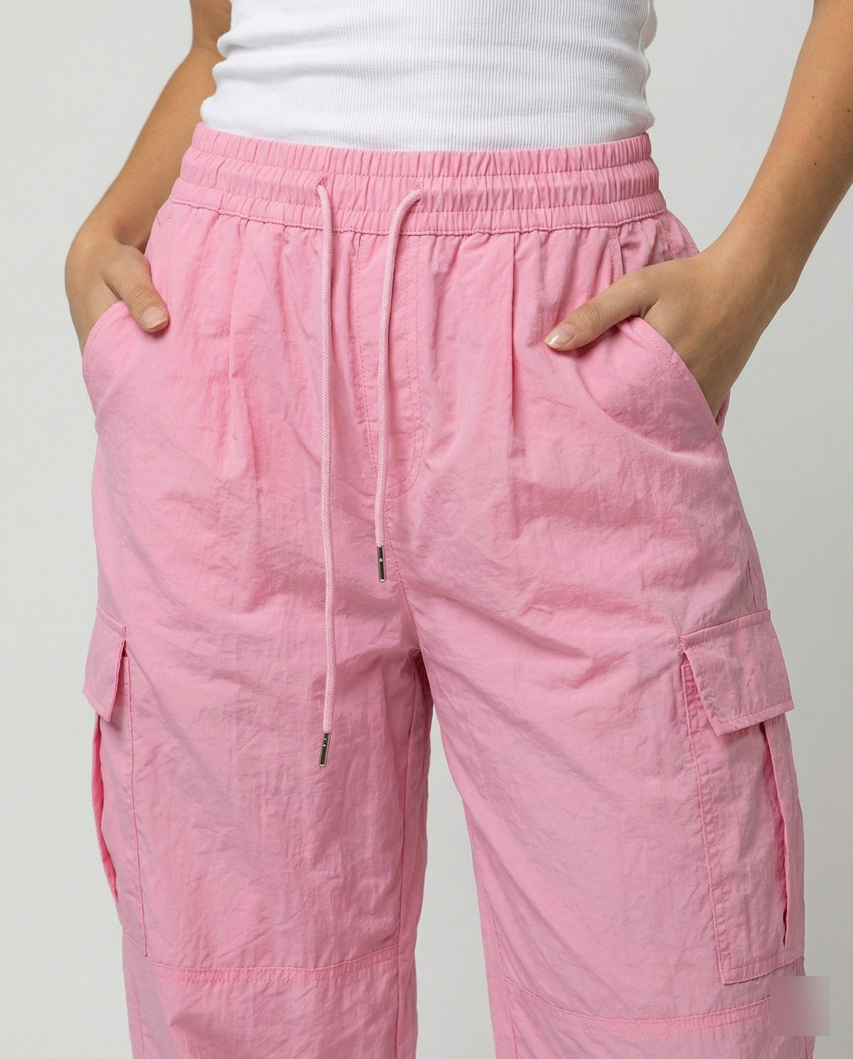 Women's High-Waisted Balloon Cargo Pants