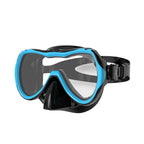 Diving mask with wide field of vision