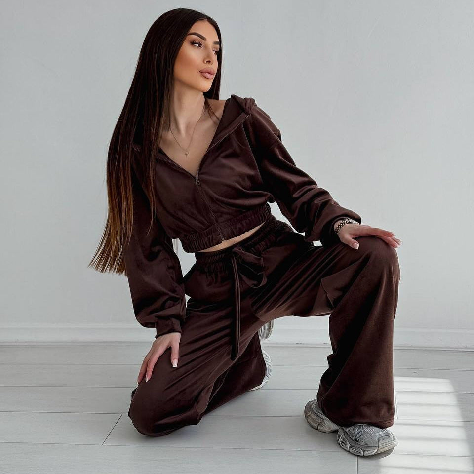 Women's Elegant Velour Lounge Set with Cropped Top and Wide-Leg Pants