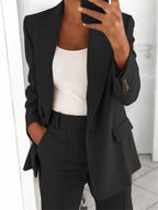 Women's Fashionable Blazer Set with Elegant Cut