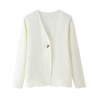 Elegant Jacket with V-Neck and Classic Button