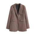 Women's Elegant Plaid Blazer with Modern Cut and Practical Pockets
