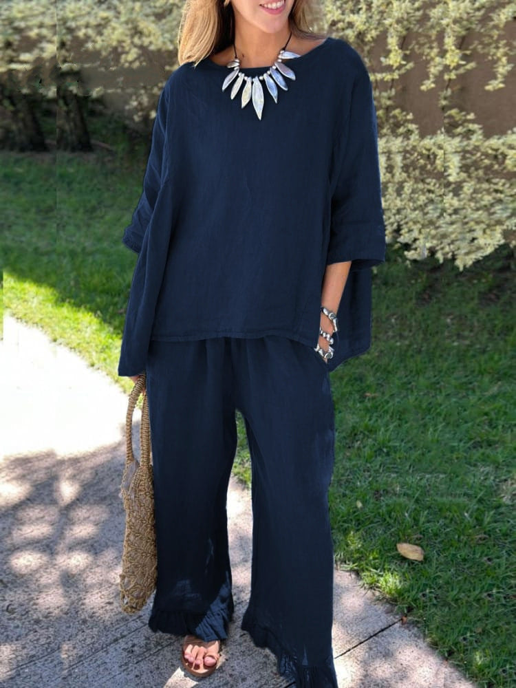 Women's Airy Two-Piece Set with Fashionable Cut and Fringed Details