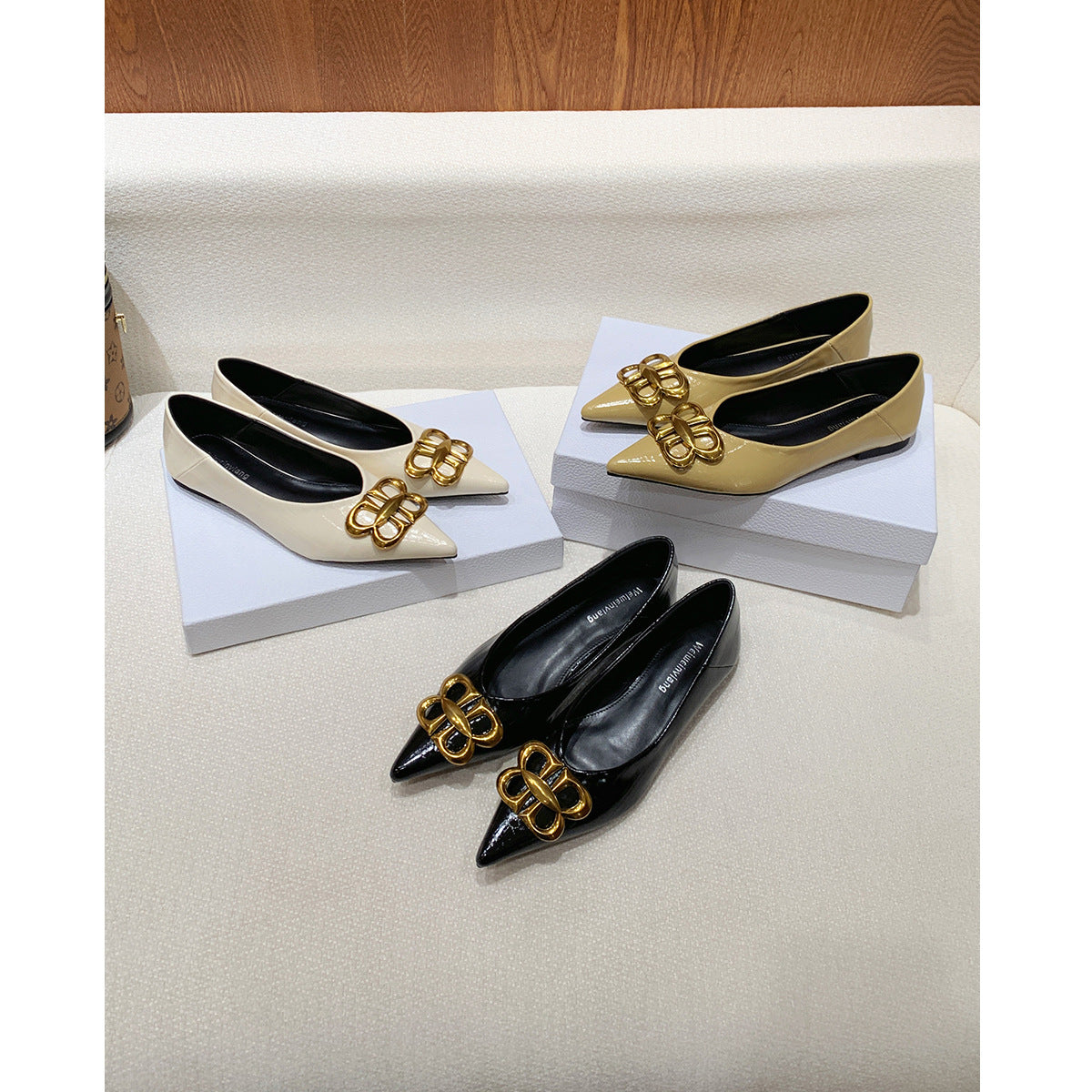Women's Ballet Flats with Pointed Toe and Luxurious Buckle Accent