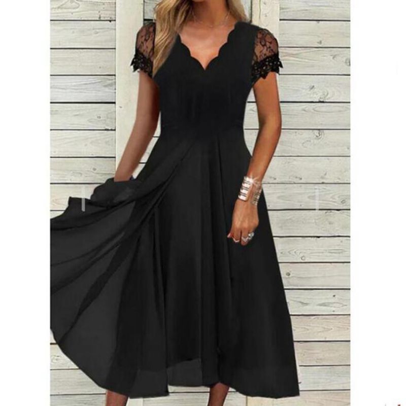 Elegant Cocktail Dress with Lace Sleeves and A-Line Cut