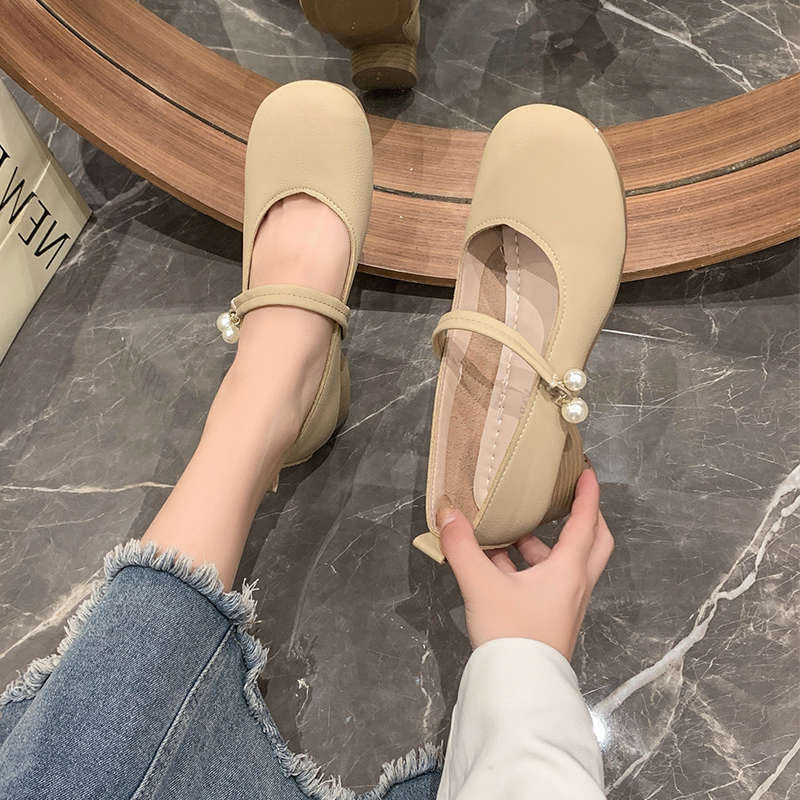 Women's Ballet Flats with Elegant Strap and Pearl Details