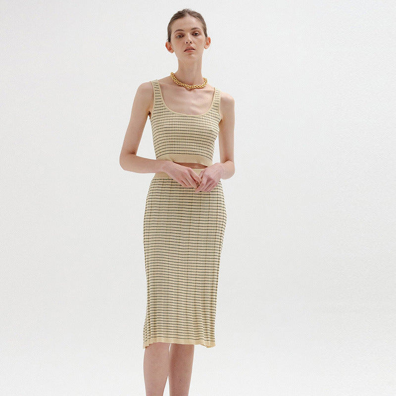 Women's Elegant Knit Ensemble with Button Placket and High Collar