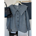 Women's Blouse with Large Collar and Ruffle Details