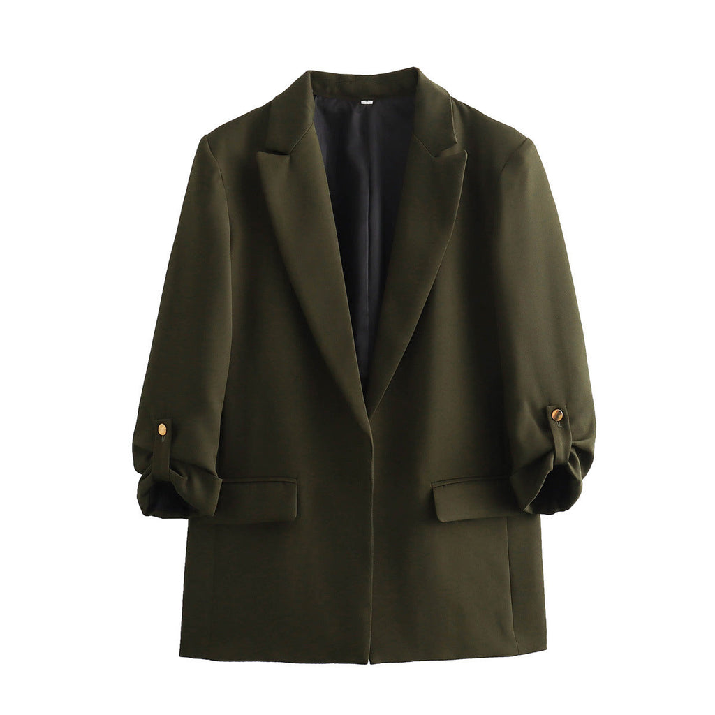 Women's Elegant Blazer with Structured Sleeves and Gold Accents