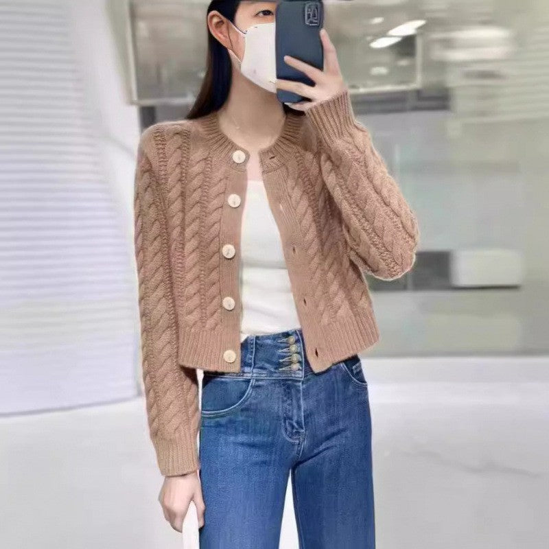 Women's Chunky Knit Cardigan with Decorative Buttons and Special Cable Pattern