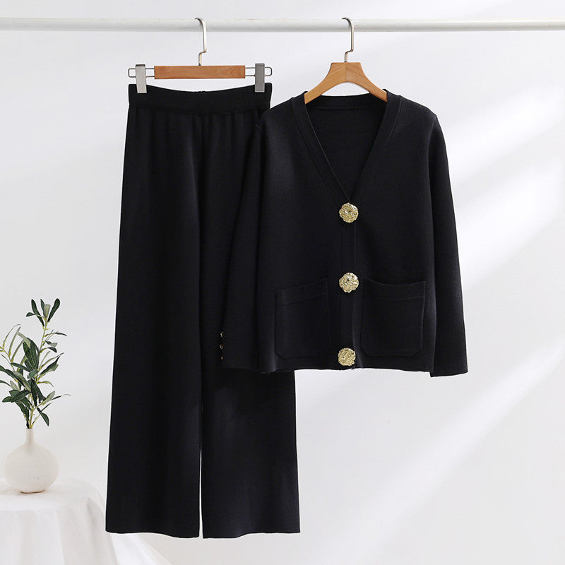 Women's Elegant Knit Loungewear Set with Wide Legs and Decorative Buttons