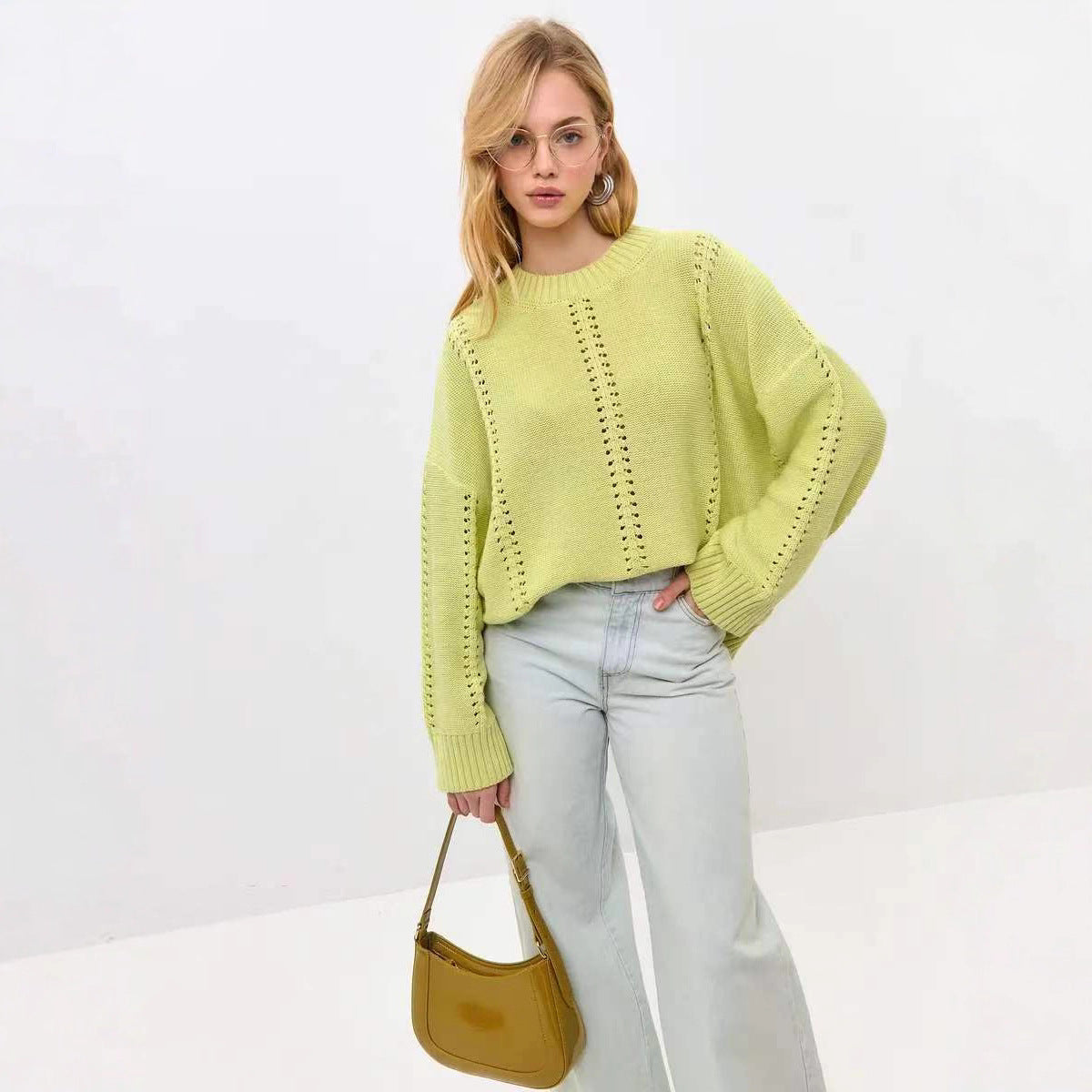 Women's Chunky Knit Sweater with Textured Detail and Wide Cut