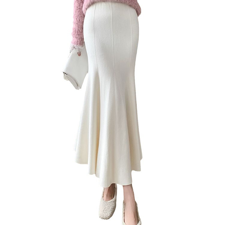 Women's Elegant Flared Maxi Skirt in Lightweight Material