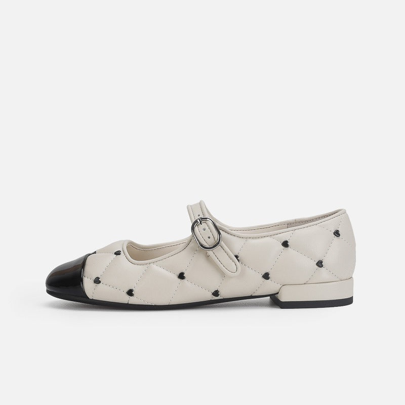 Women's Ballet Flats with Elegant Strap Design and Quilted Finish