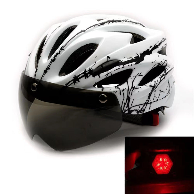 Bicycle Helmet with Integrated Sun Visor and Optimal Ventilation