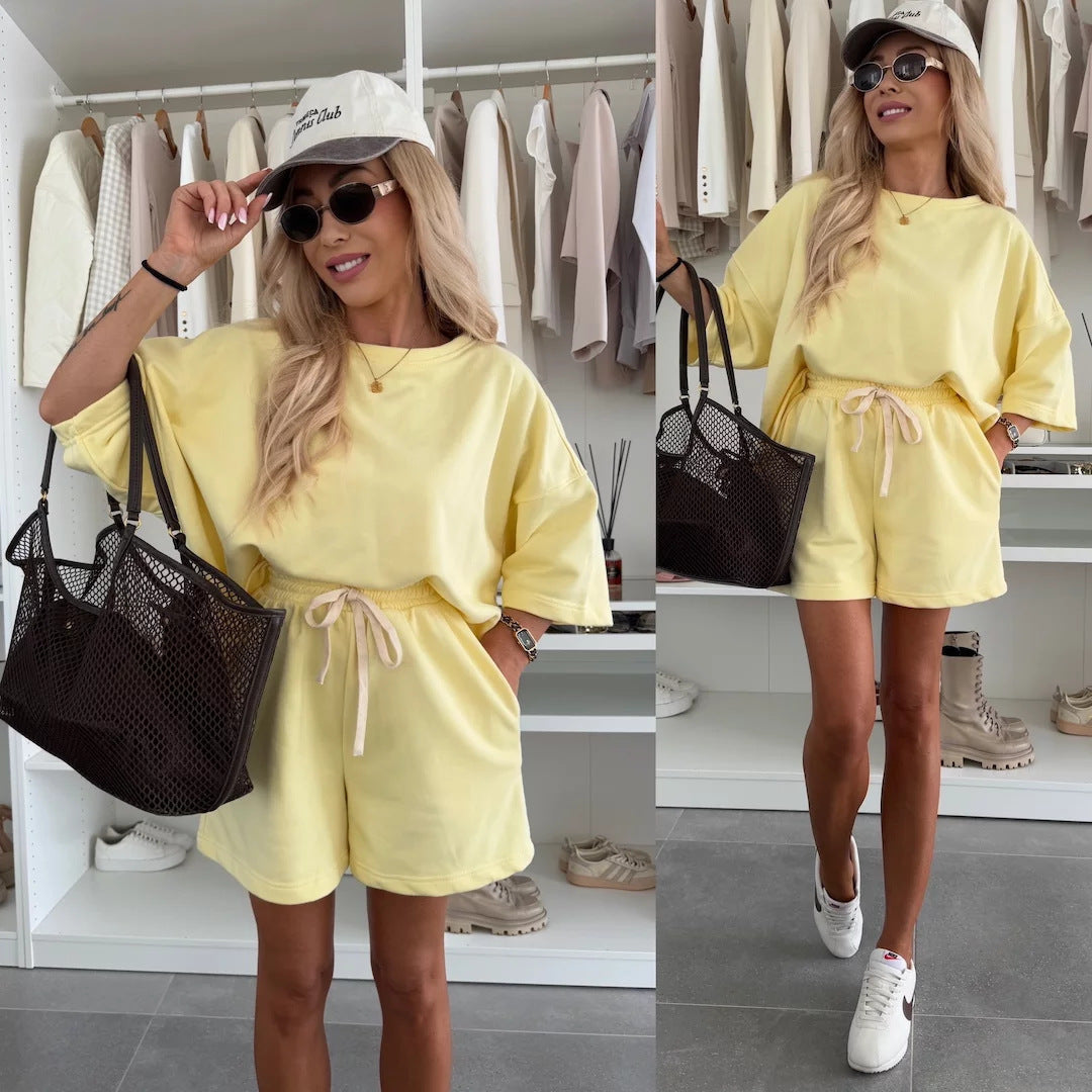Women's Casual Oversized T-Shirt and Shorts Set with Adjustable Waist