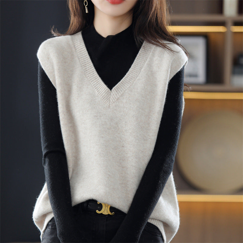 Women's Sleeveless Knit Vest with V-Neck and Fine Texture
