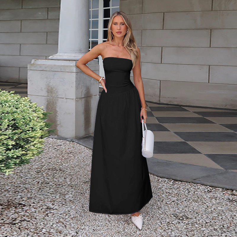 Elegant Bandeau Maxi Dress with Flowing Skirt and Elastic Waistband