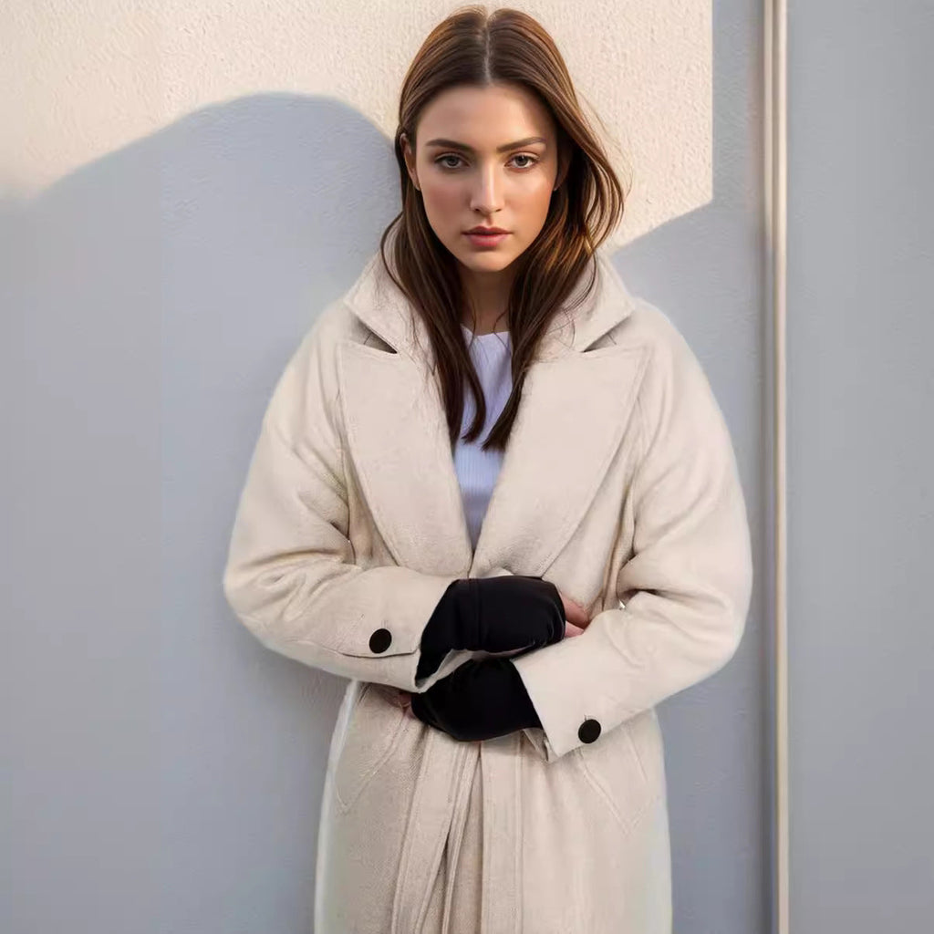 Elegant Wide-Cut Overcoat with Belt