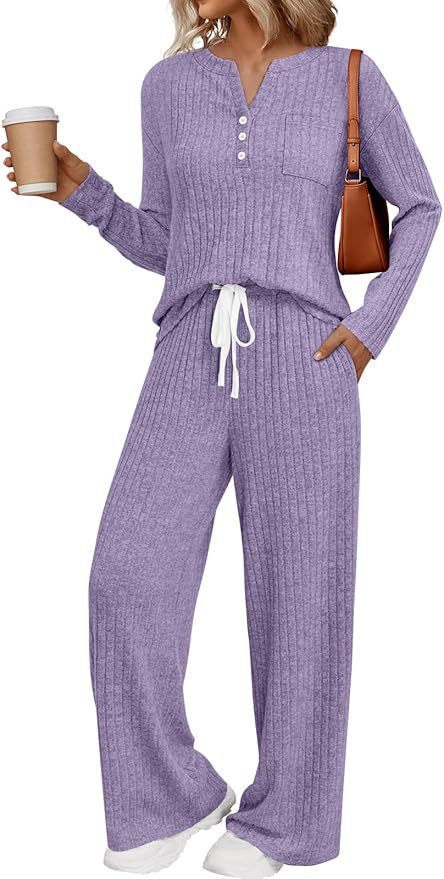 Women's Comfortable Knit Suit with Casual Cut