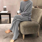 Women's Cozy Knit Suit in Modern Ribbed Design