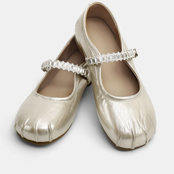 Women's Ballet Flats with Elegant Strap Detail