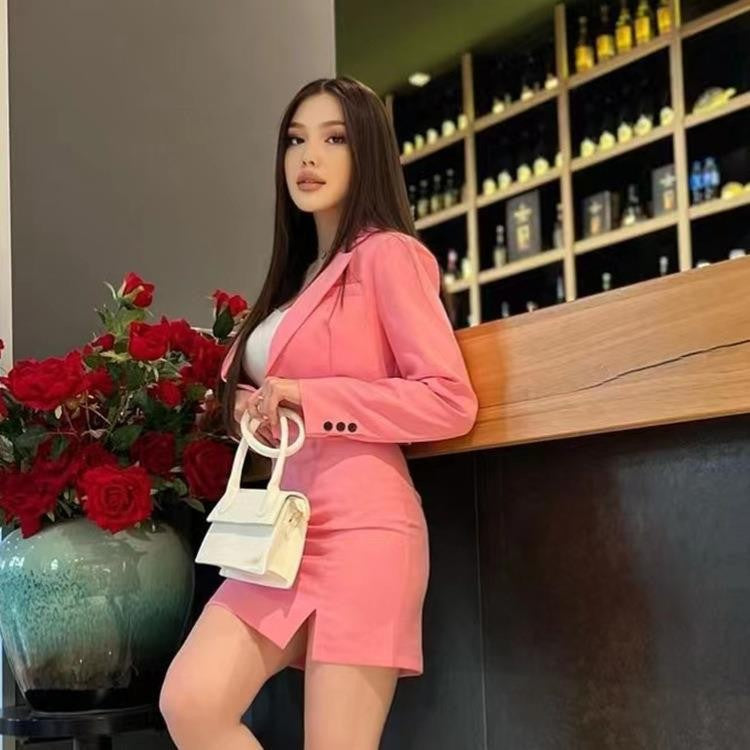Women's Blazer Set with Tailored Jacket and Fitted Skirt