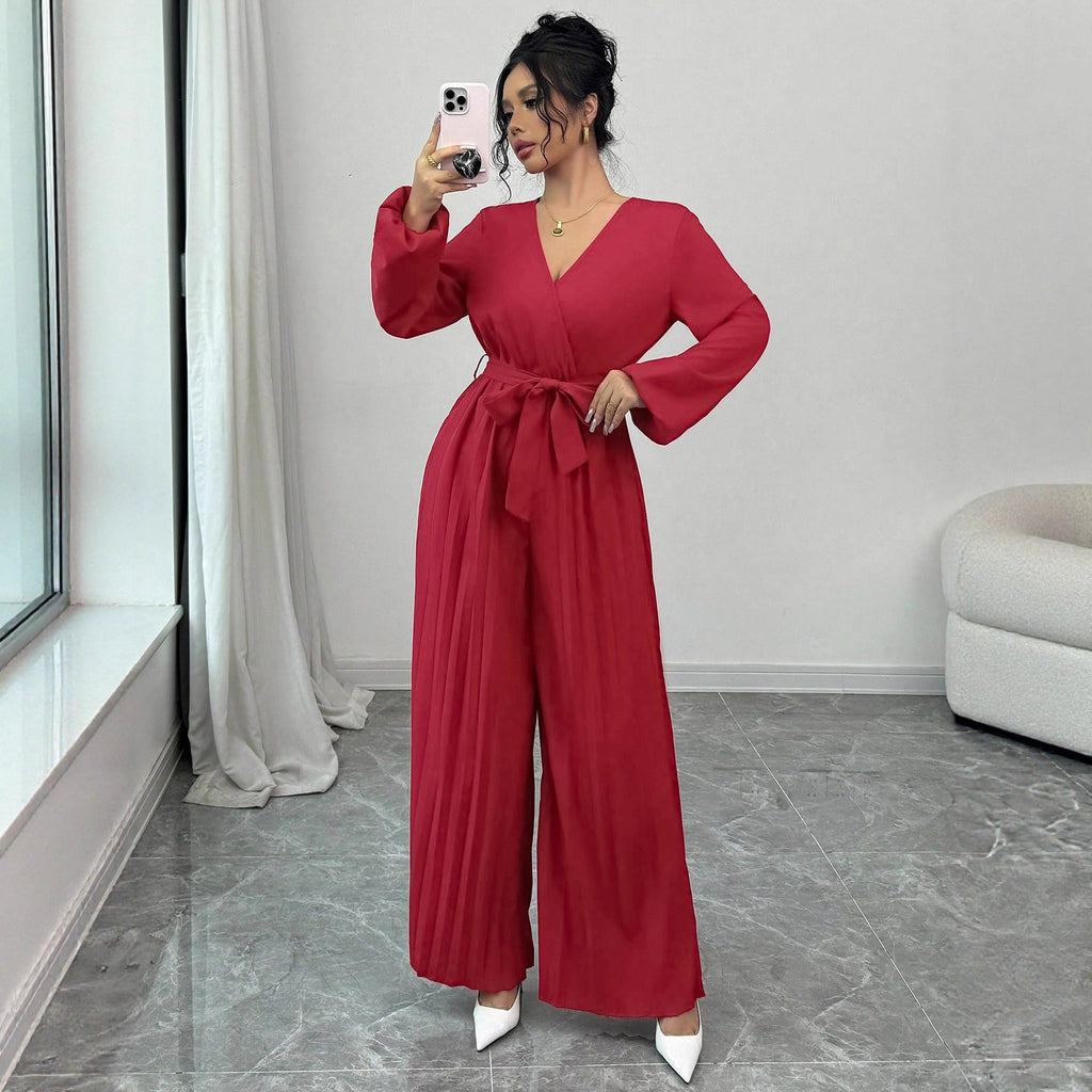 Elegant Jumpsuit with Adjustable Belt and Pleated Cut