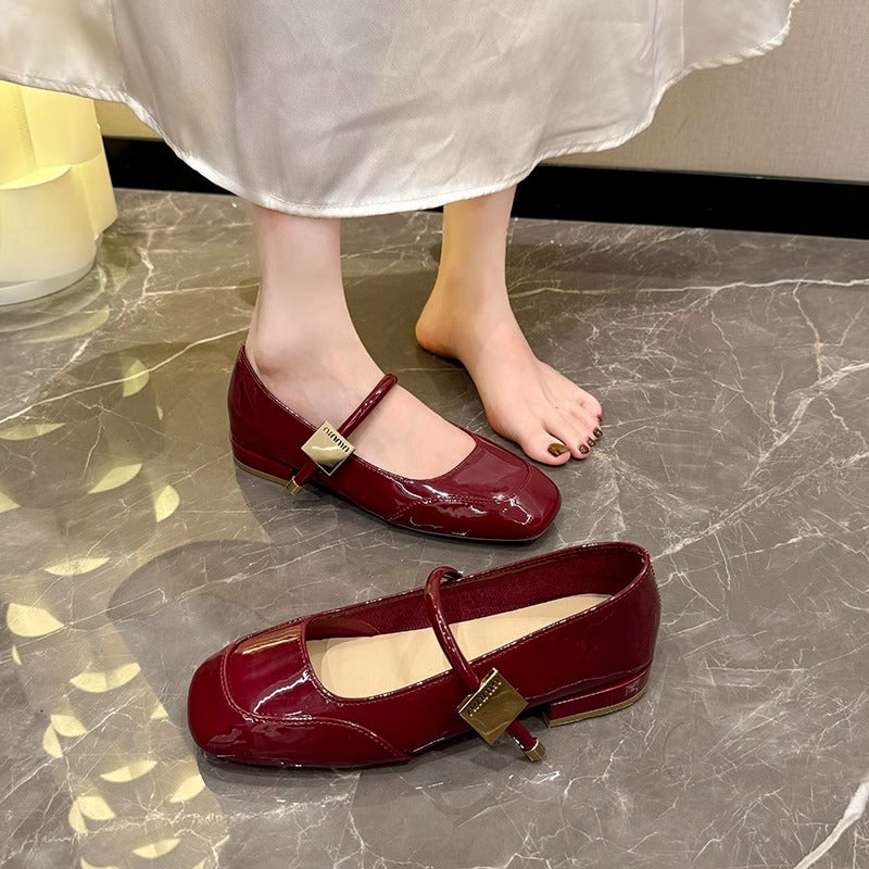 Women's Ballet Flats with Elegant Ankle Strap