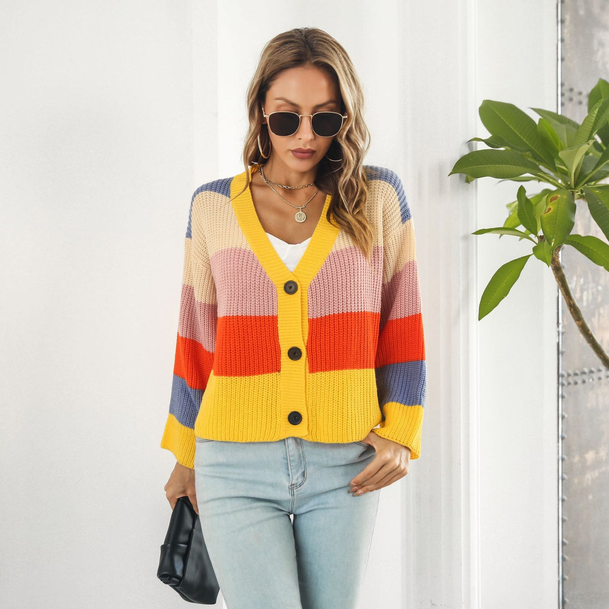 Women's Chunky Knit Cardigan with Button Details and Fashionable Color Play