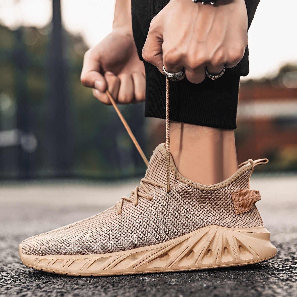 Women's Breathable Sneakers with Elastic Quick-Closure