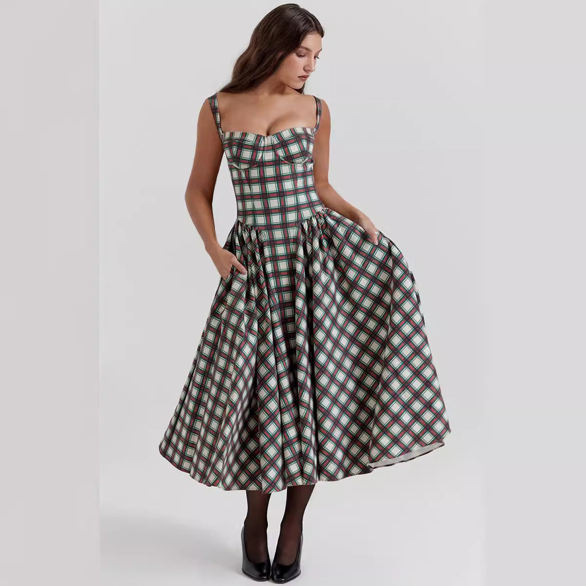 Women's Maxi Skirt with Plaid Design and Pockets