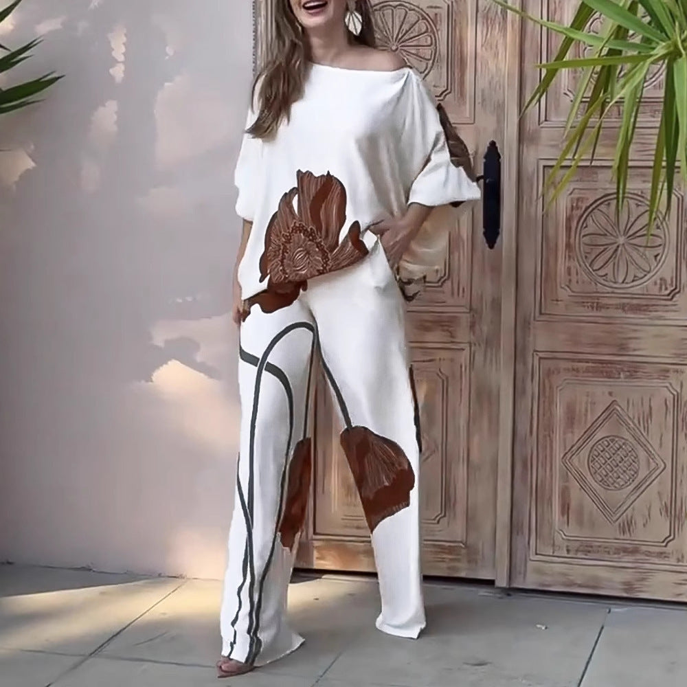 Women's Fashionable Ensemble with Floral Design and Wide Cut
