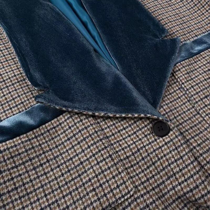 Women's Elegant Long-Sleeve Coat with Velvet Accents