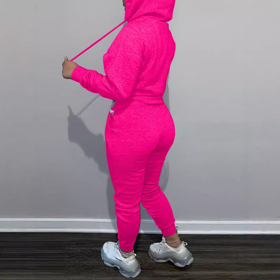 Men's casual jogging suit set with hoodie kangaroo pocket and tapered jogging pants